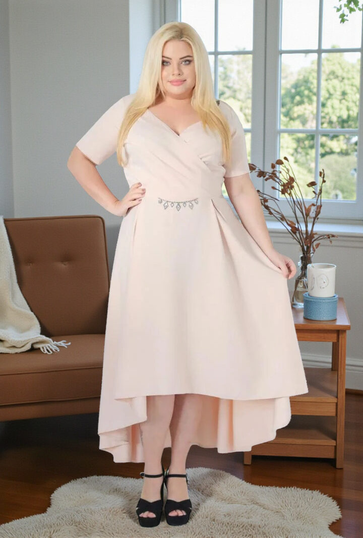 Sukienka Blanca asymetryczna rozkloszowana kopertowy dekolt ozdoba nude