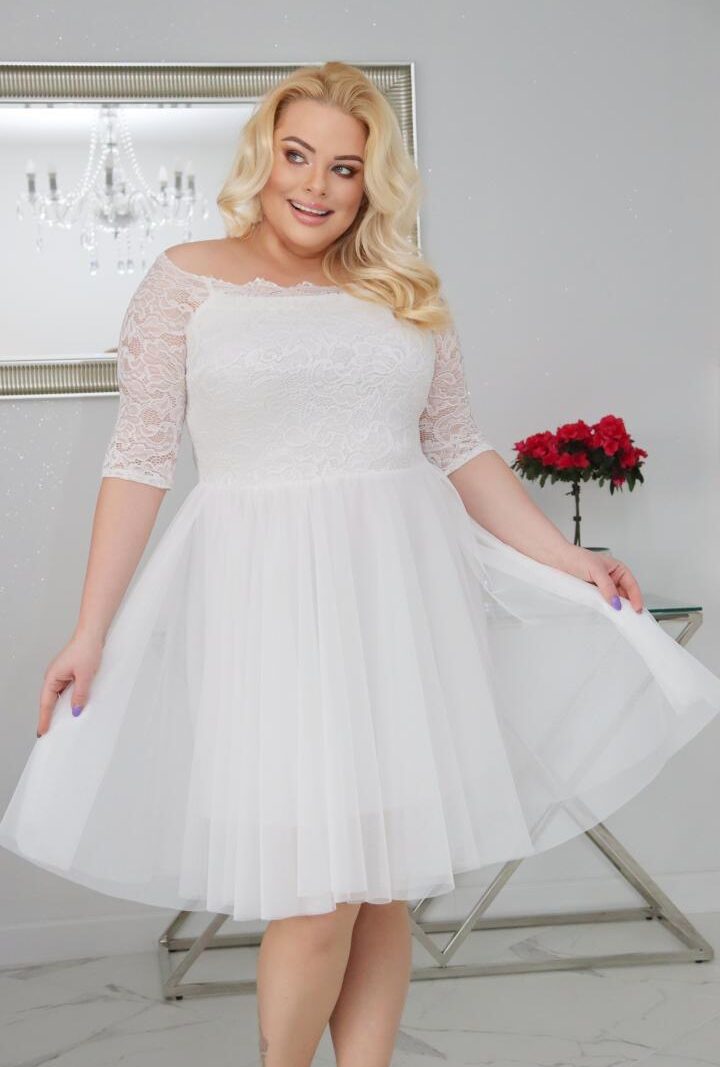 Sukienka Femm rozkloszowana koronkowa góra i tiulowy dół biała