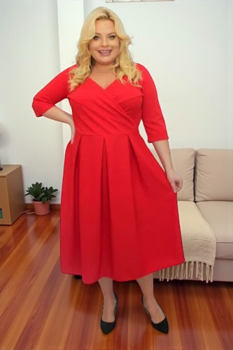 Sukienka Fernanda rozkloszowana z kontrafałdami i kopertowym dekoltem czerwona gładka