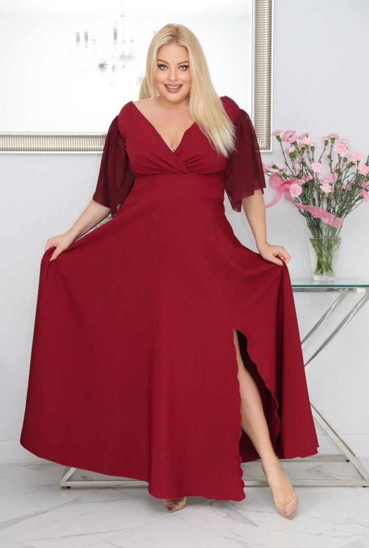 Malwa – odkryj sukienkę z lekkością szyfonowych rękawów. BORDOWA