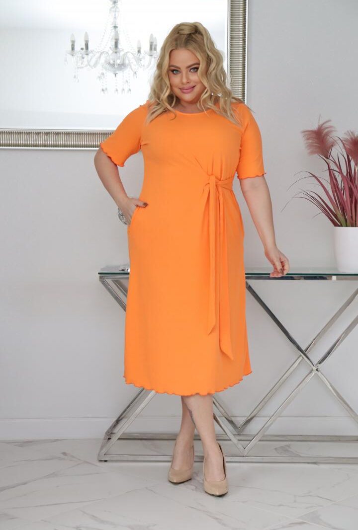 Sukienka Natasza rozkloszowana midi dzianina wiązana w pasie pomarańczowa