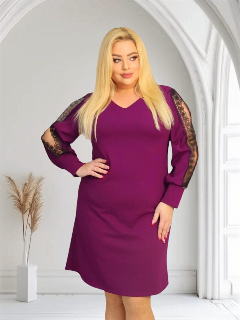 Sukienka Otavia trapezowa rozcięte rękawy koronka fioletowa
