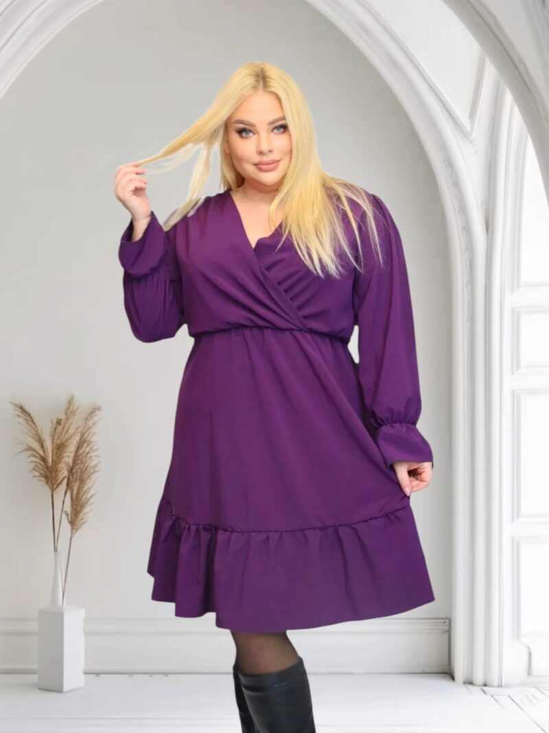 Sukienka Lundia rozkloszowana zwiewna tkanina silk kopertowy dekolt fioletowa