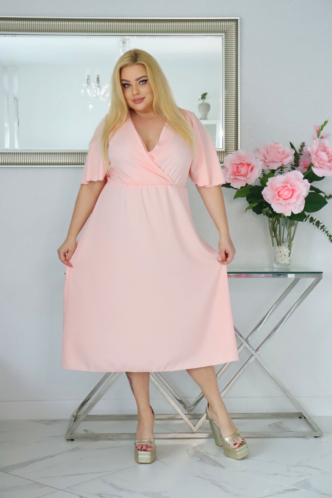 Wielkie wyjście, codzienny look? Z MONSORI zawsze trafisz. Pudrowy róż.