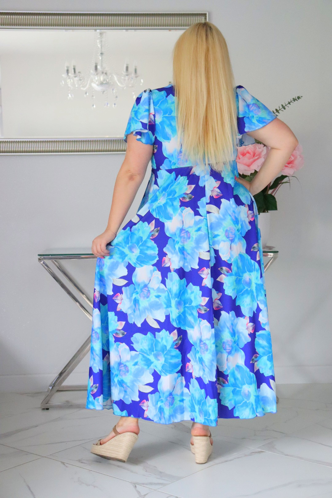 Sukienka NESADINA rozkloszowana kolekcja naturalny skład print niebieskie kwiaty - obrazek 6