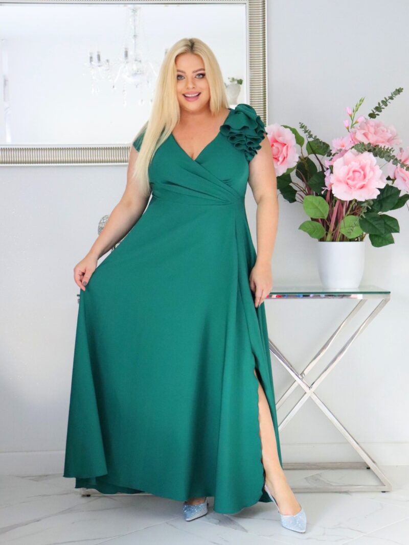 Olśniewająca sukienka "Orchidea" z kwiecistą falbaną i rozkloszowanym dołem gwarantuje spektakularny "efekt glamour"! BUTELKOWA ZIELEŃ