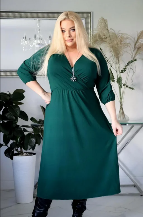 "Genialny duet! Dzianinowa sukienka Hazel i idealnie dobrany naszyjnik, który dostajesz w komplecie! " BUTELKOWA ZIELEŃ!